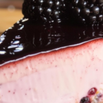 Tarta de queso con moras