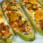 Barquitos de Calabacín con Tomate, Queso y Huevo