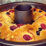 Pastel de gelatina “12 cucharadas”. No se necesitan más de 5 minutos para preparar la masa.