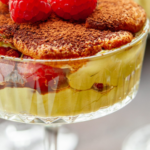 TIRAMISÚ DE PISTACHO CON FRAMBUESAS