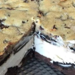 Caja de galletas de 5 capas de tarta de queso y brownie